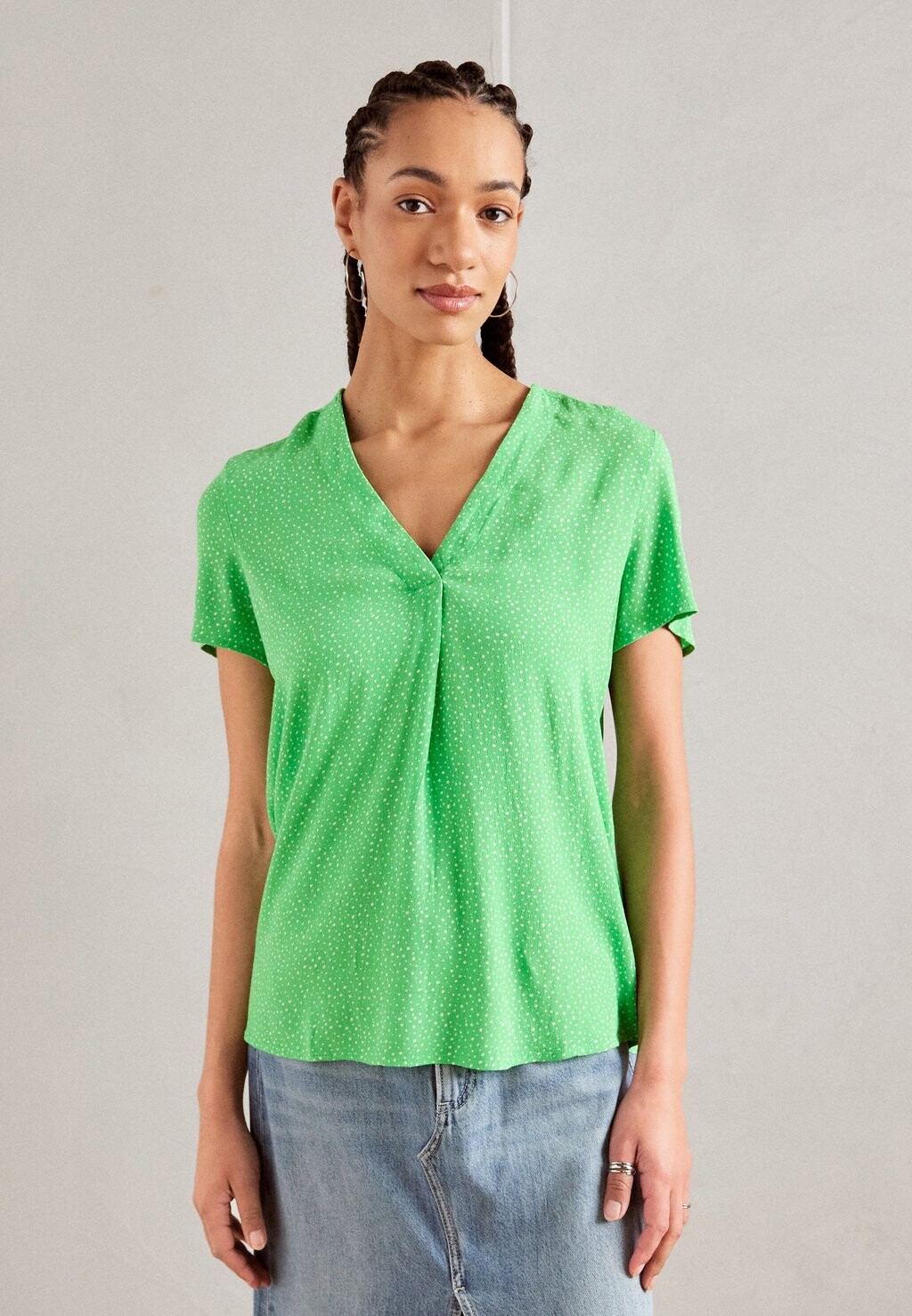 

Футболка с принтом V-NECK Esprit, цвет citrus green