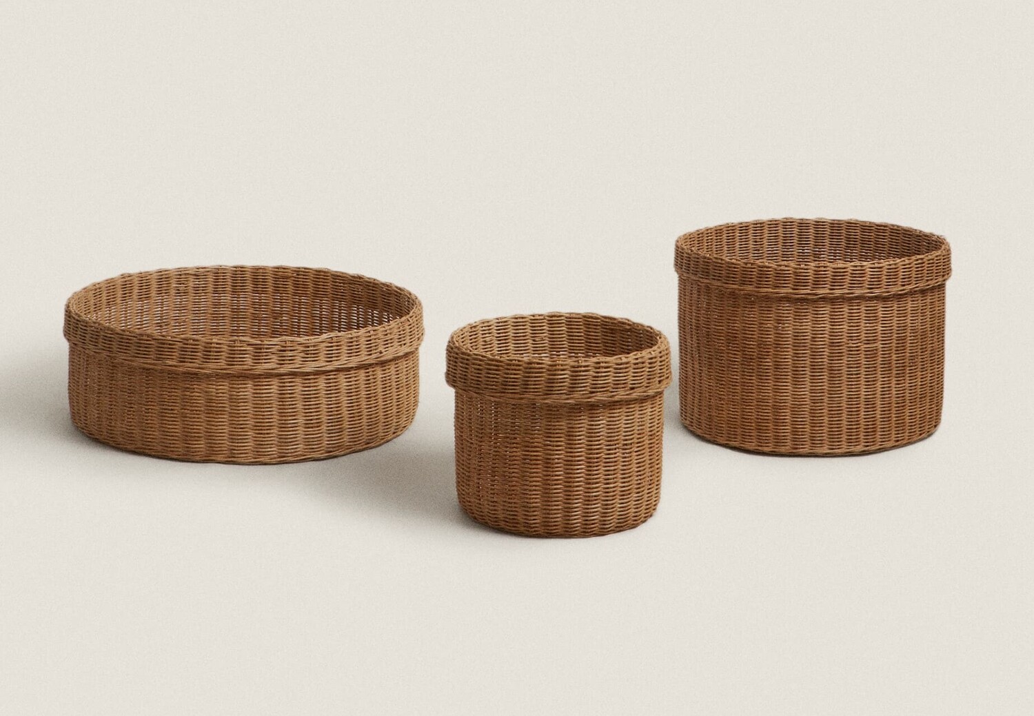 

Плетенная корзина Zara Home Rattan With Fold-over Edge