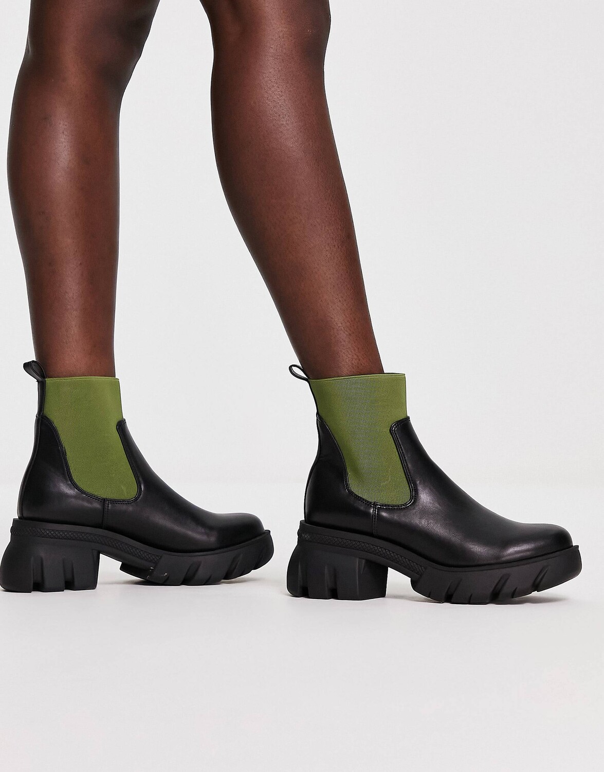 

Черные/хаки массивные ботинки челси ASOS DESIGN Reed, Черный