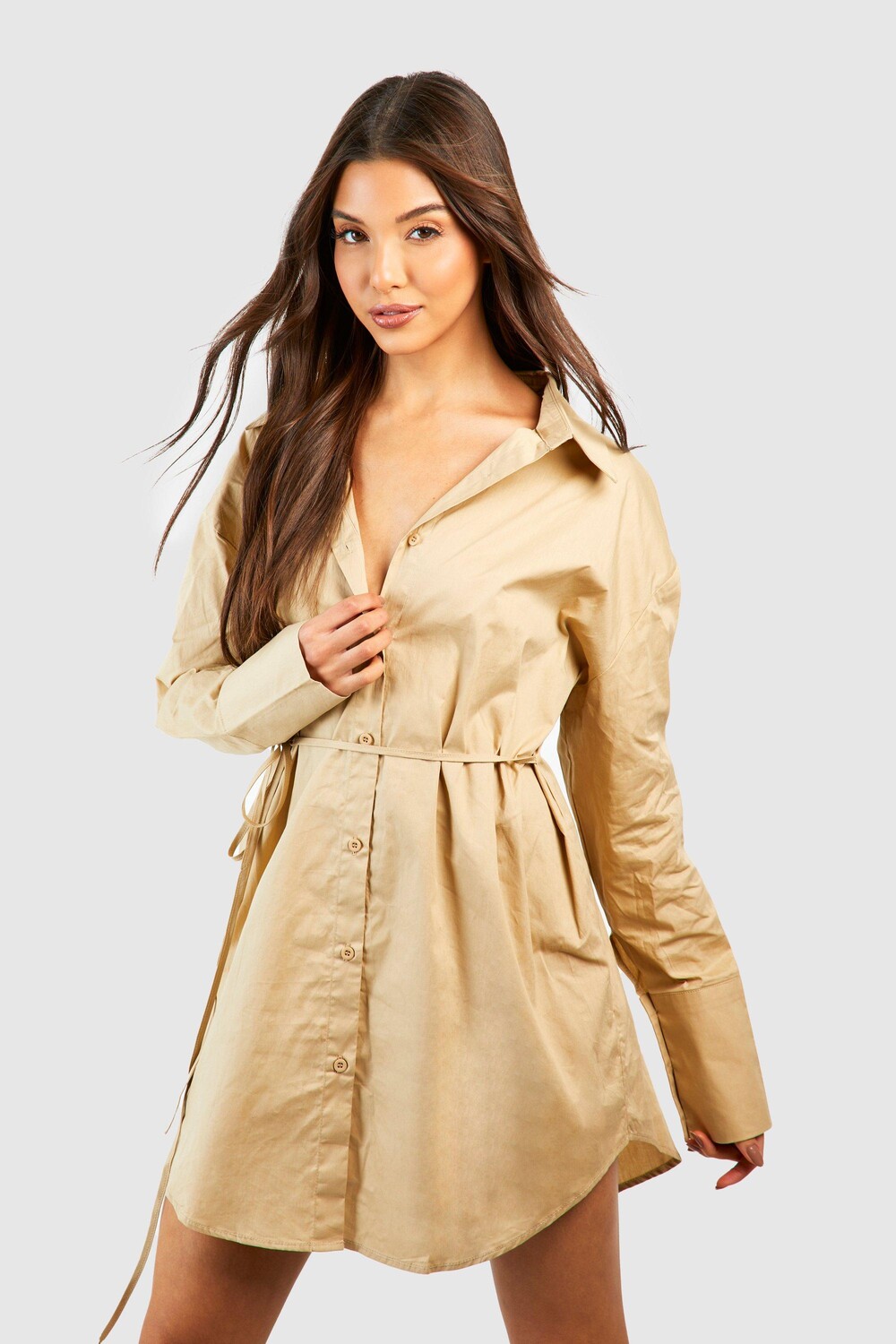 

Платье-рубашка с засятками Boohoo, серый
