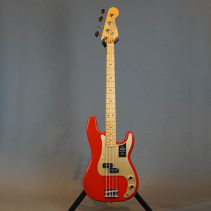 цена Бас-гитара Fender 50's Vintera Precision с кленовым грифом Dakota Red 50's Vintera Precision Bass Guitar Maple Fingerboard Dakota Red