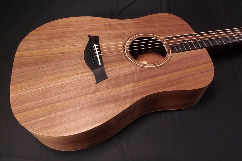 

Taylor Academy 20e Walnut Top Acoustic Electric - 262 Academy20e