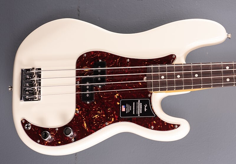 

Бас-гитара American Professional II Precision - олимпийский белый с кленом Fender American Professional II Precision Bass - w/Maple