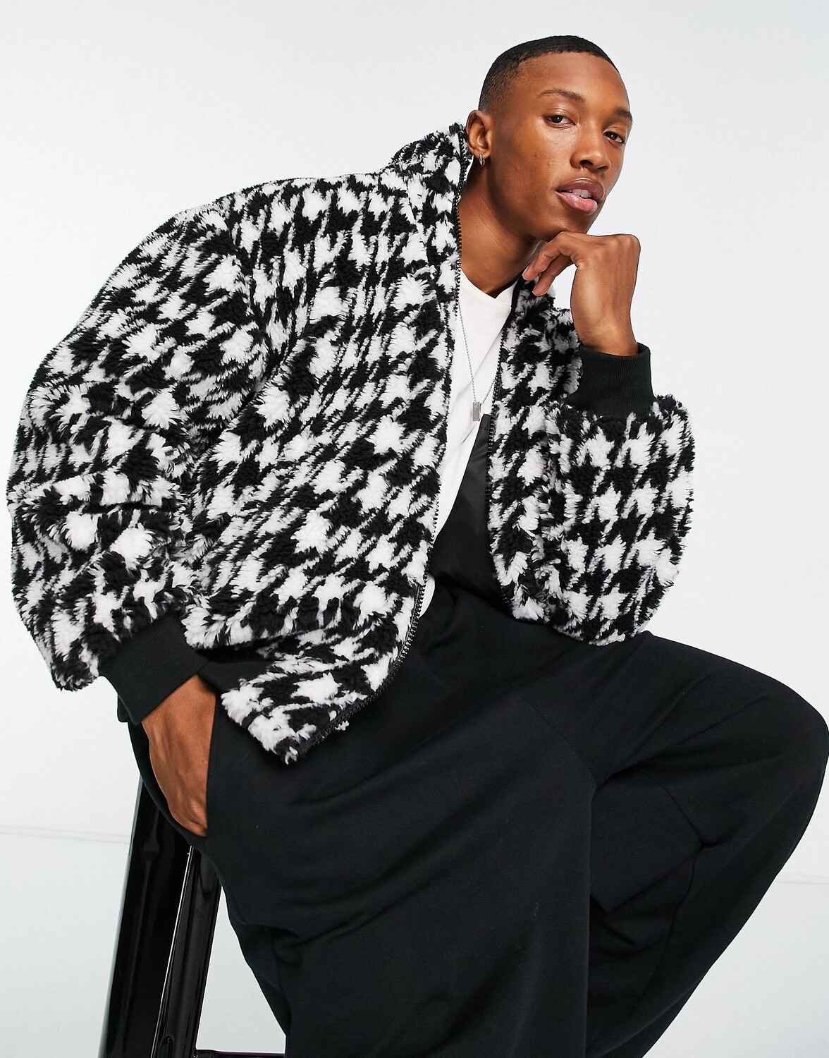 

Черно-белый бомбер с узором \"гусиные лапки\" ASOS DESIGN, Черный