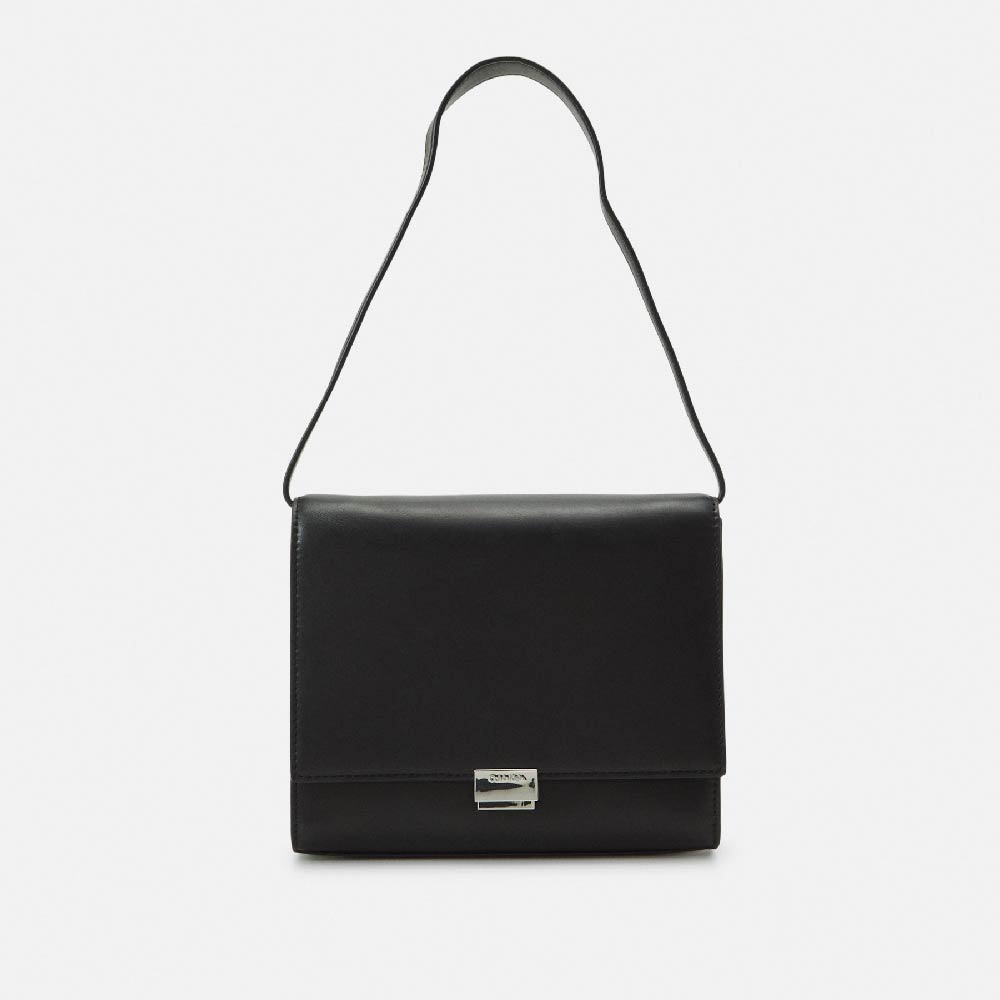 Сумка Calvin Klein Archive Shoulder Shiny, черный рюкзак tech camera с регулируемым плечевым ремнем calvin klein черный