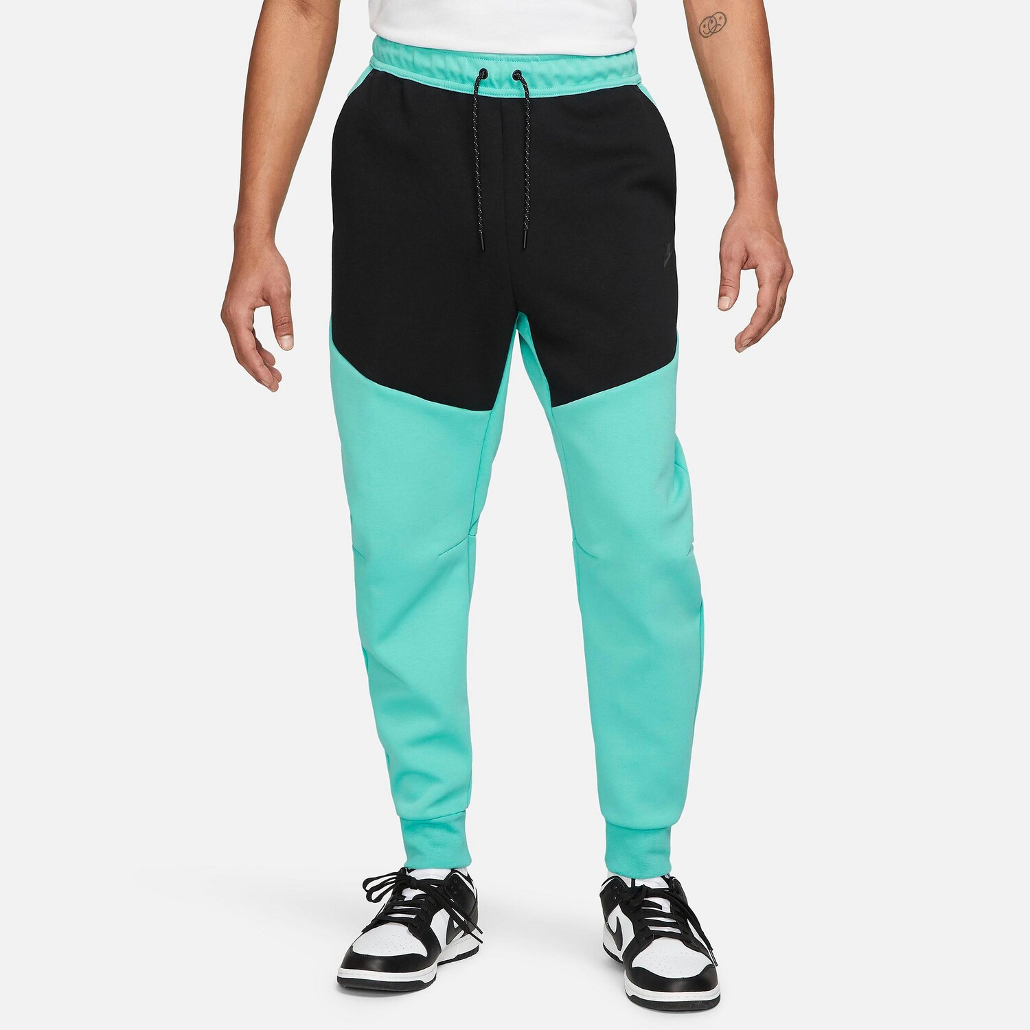 

Брюки-джоггеры Nike Tech Fleece Taped, бирюзовый