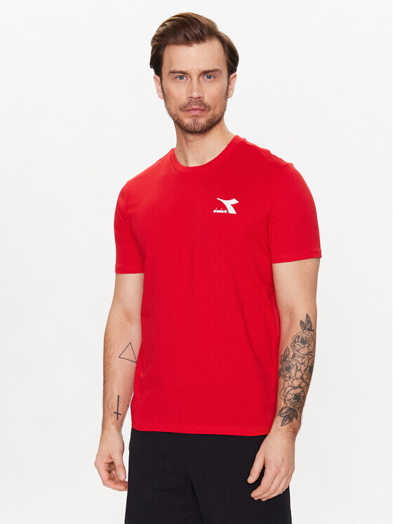 

Футболка стандартного кроя Diadora, красный