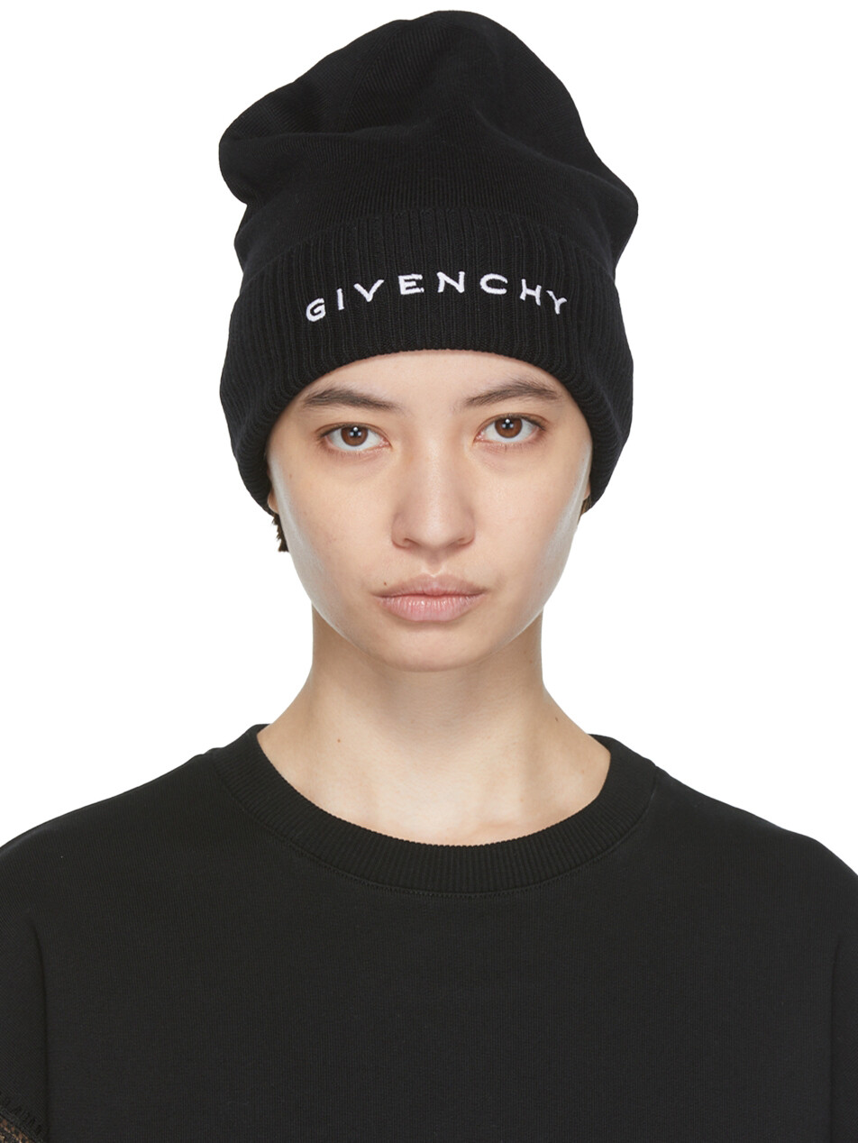 

Черная шапка с логотипом Givenchy