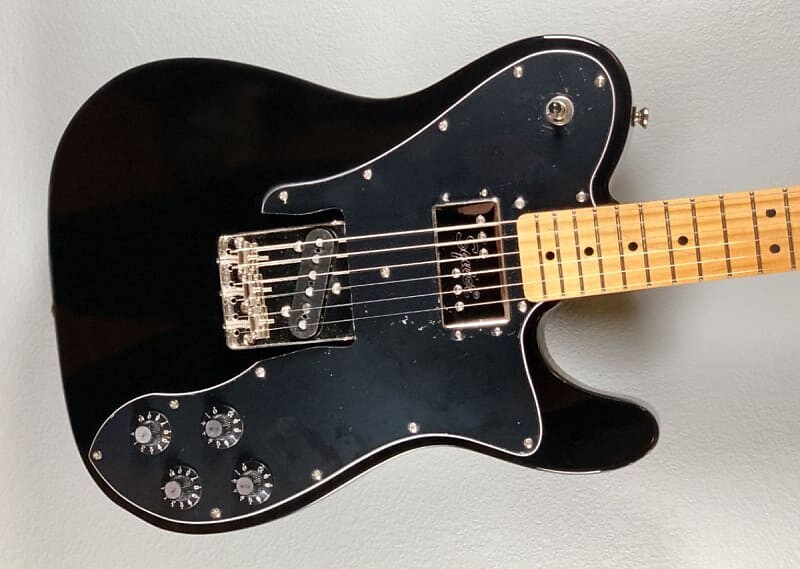

CLASSIC VIBE '70S TELECASTER CUSTOM-черный Squier