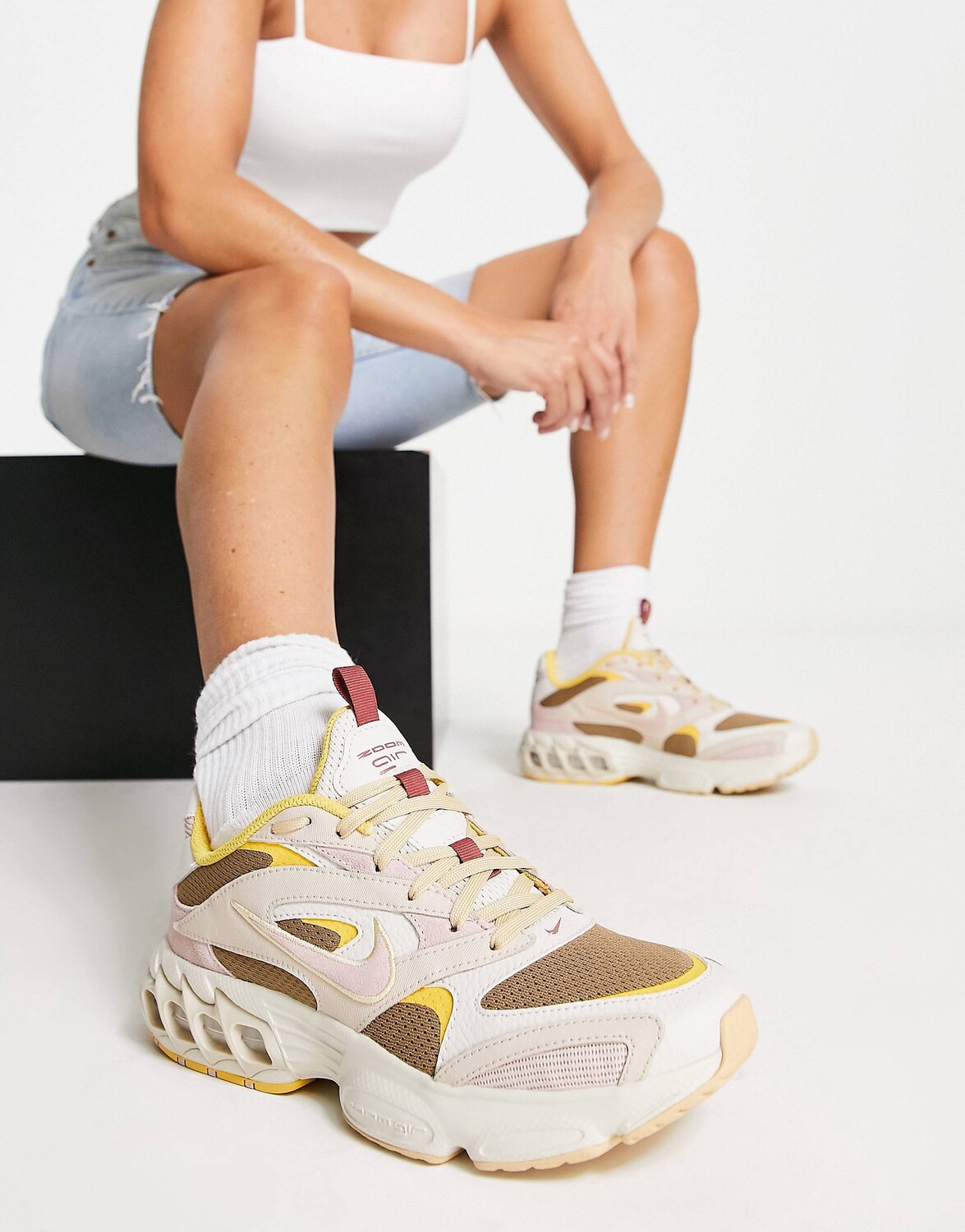 

Кроссовки Nike Zoom Air Fire бежевого и бледно-розового цветов, Розовый