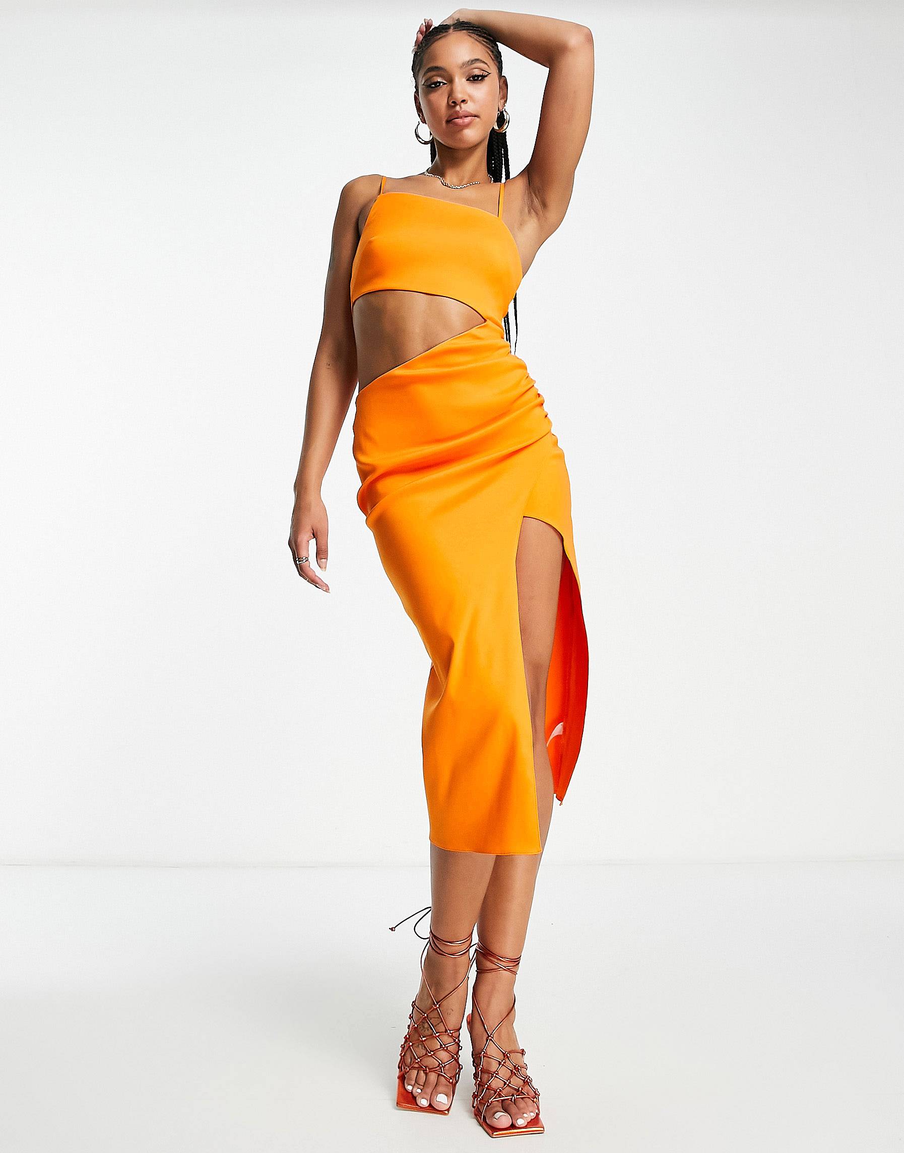цена Оранжевое структурированное платье миди на бретельках с вырезами ASOS DESIGN