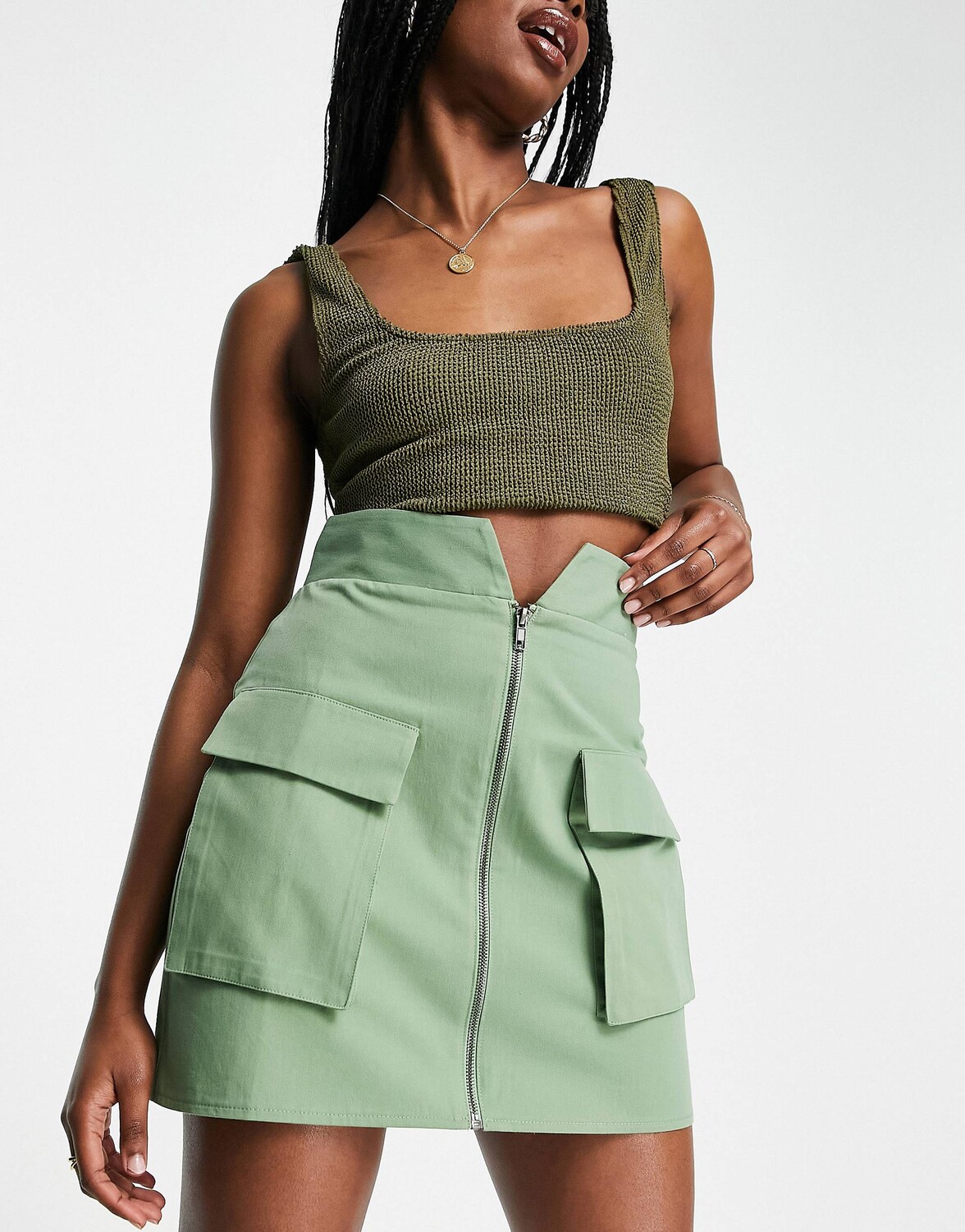 

Зеленая мини-юбка в стиле милитари ASOS DESIGN