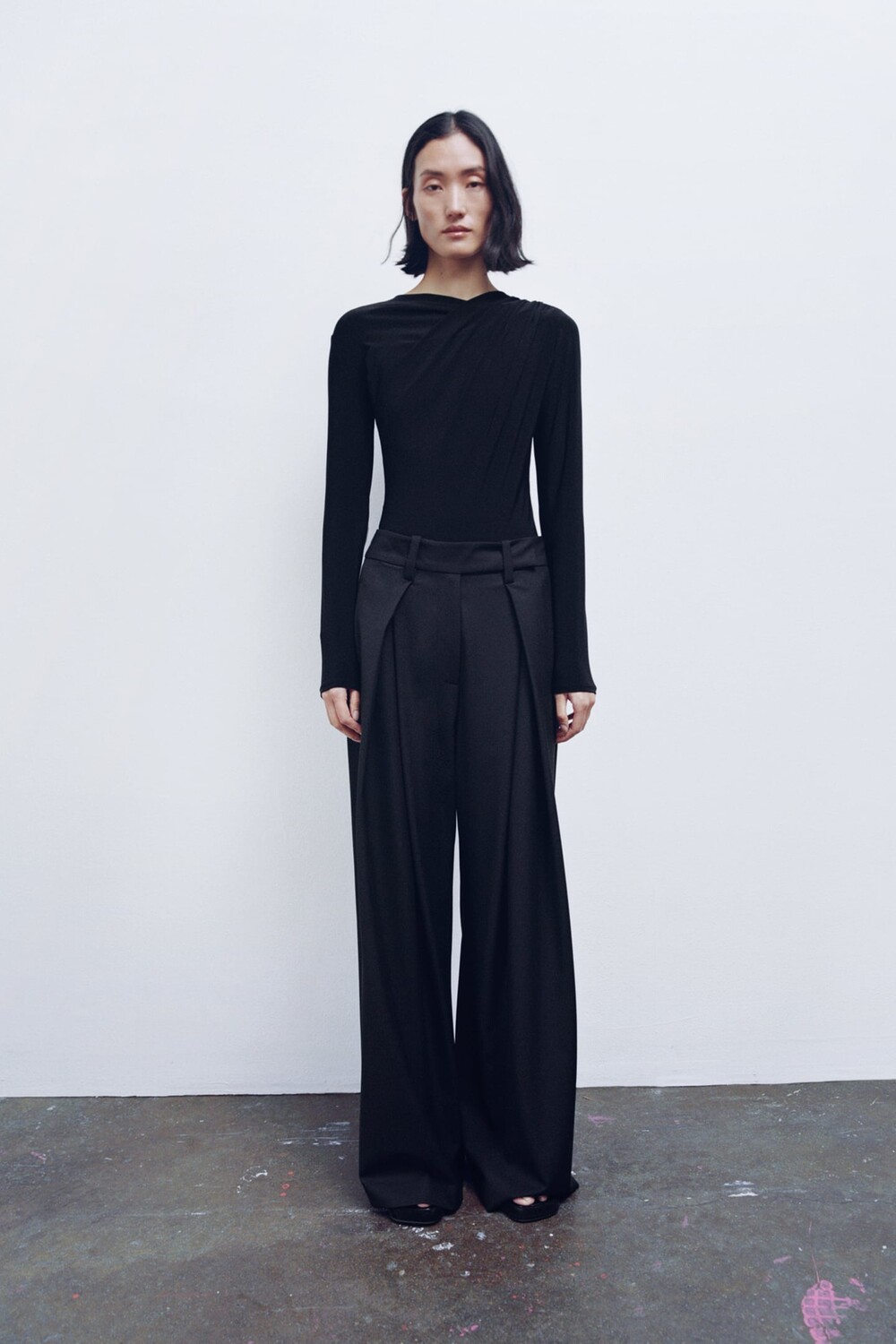 

Боди с драпировкой ZARA, черный