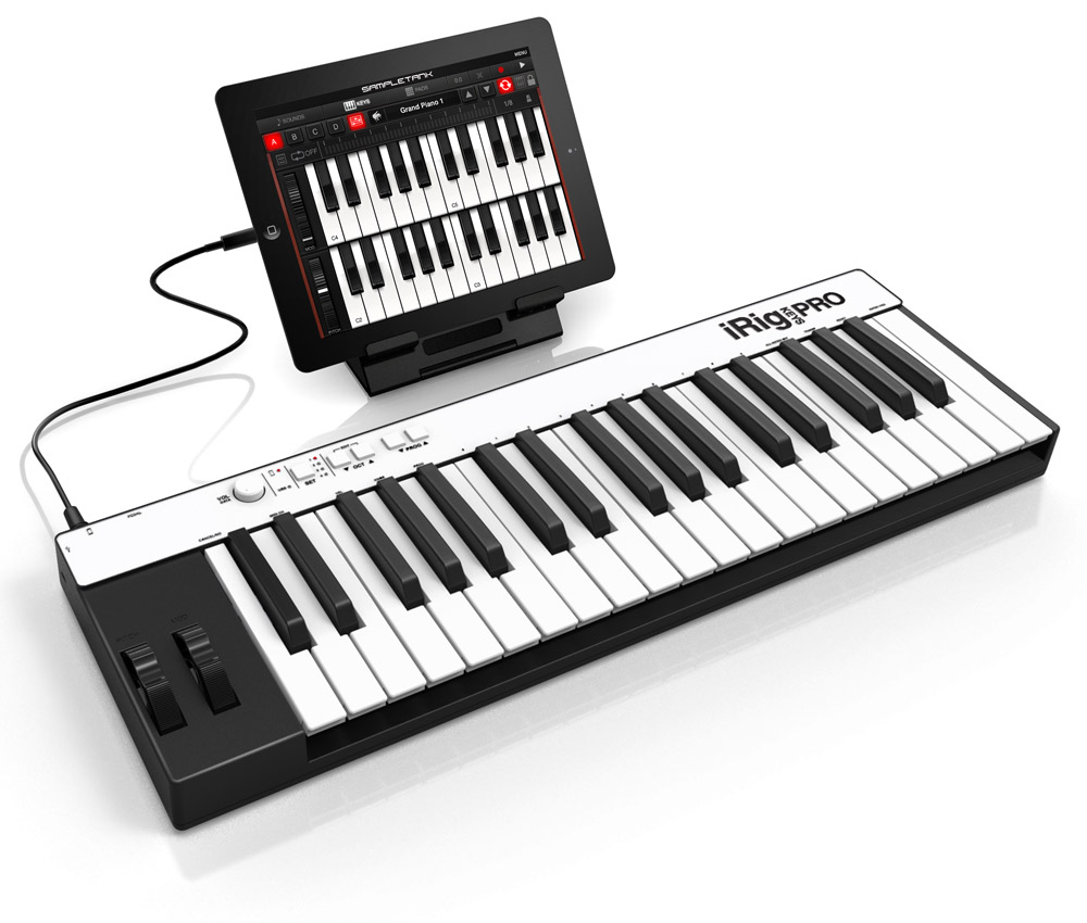 MIDI-клавиатура IK Multimedia универсальная с полноразмерными клавишами с разъемом Lightning