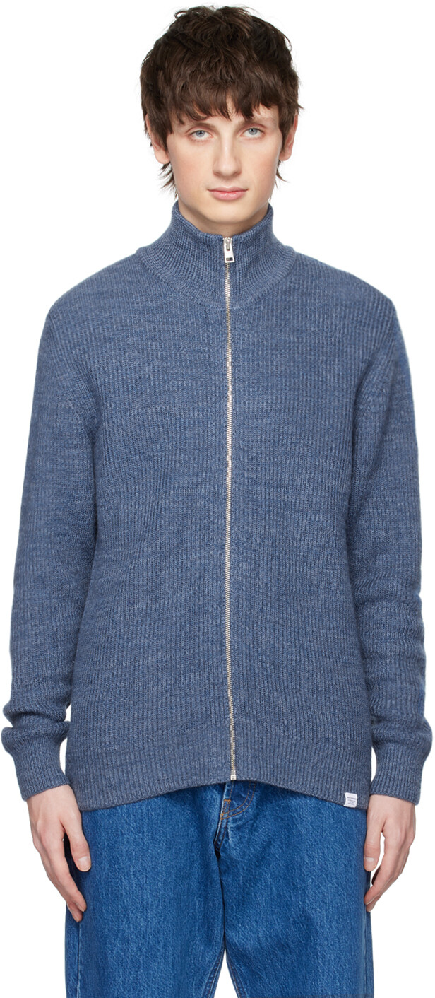 

Синий свитер Hagen Norse Projects