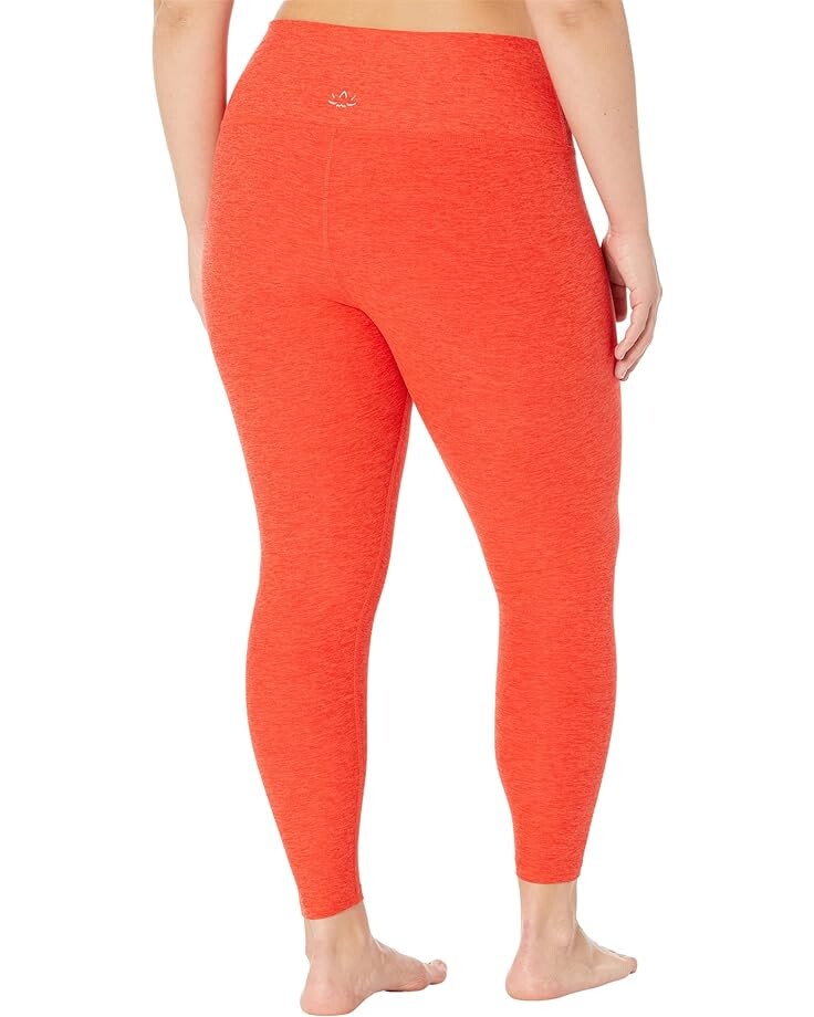 

Брюки Beyond Yoga Plus Size High Waisted Midi Leggings, цвет Redflower/Scarlet