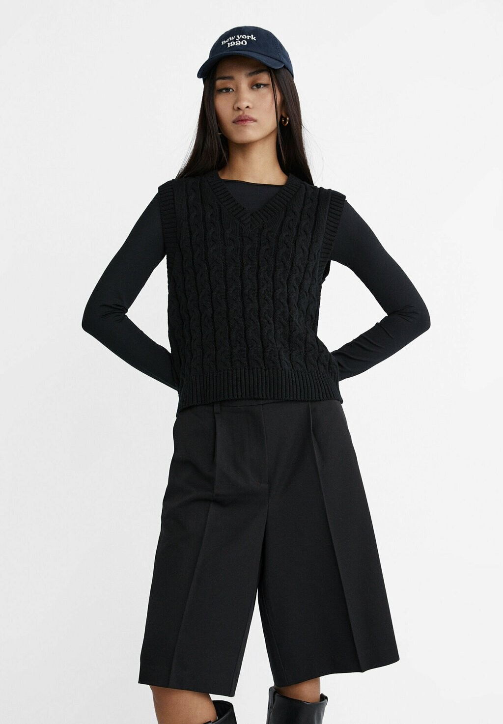 

Вязаный свитер CABLE Stradivarius, цвет black