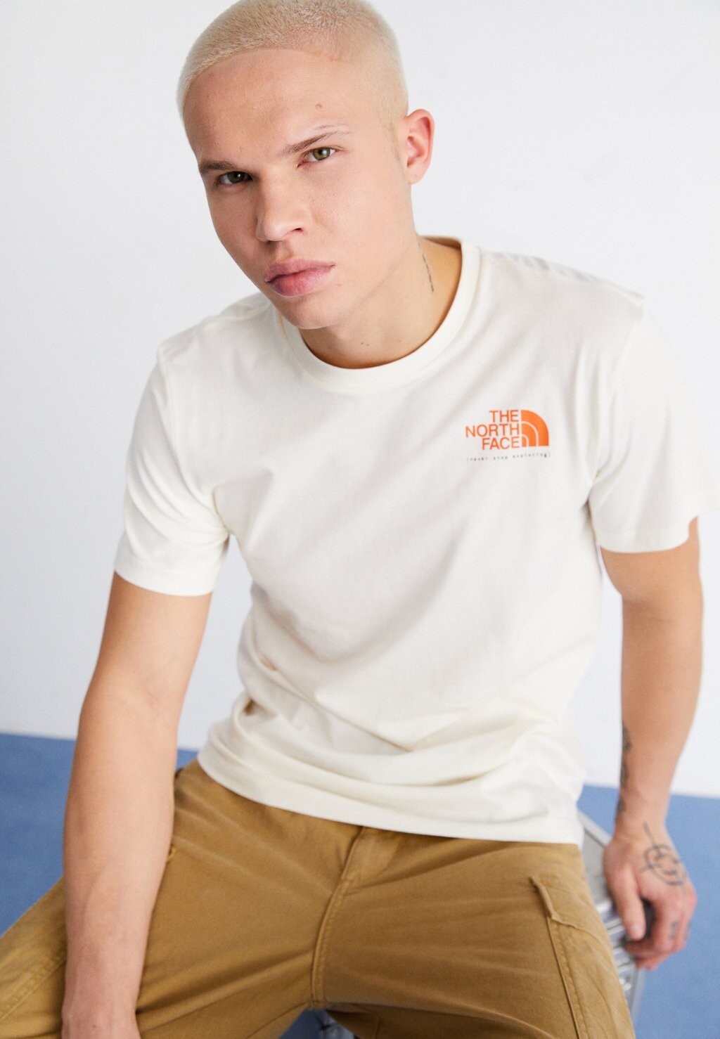 

Футболка с принтом Graphic Tee The North Face, цвет white dune