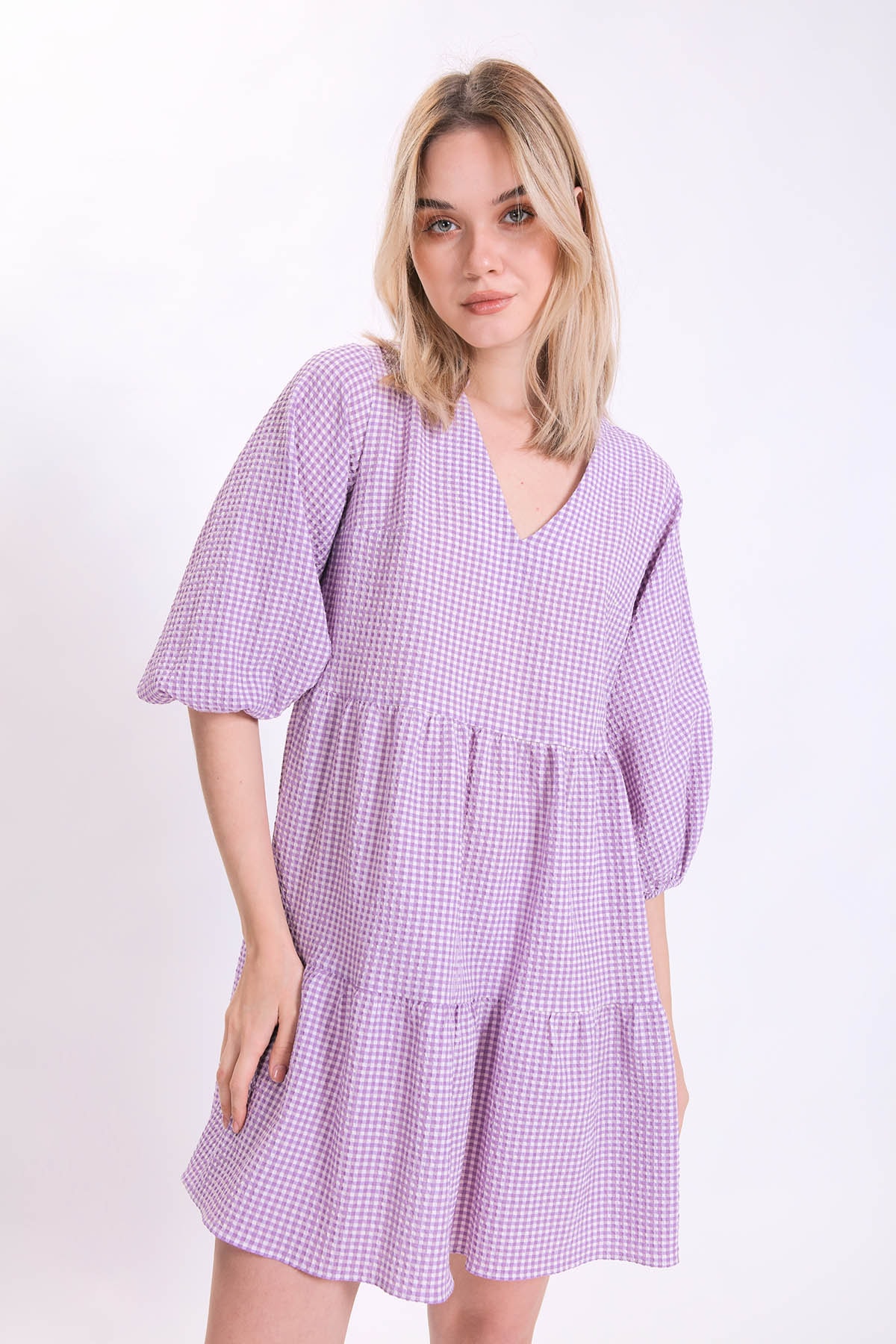 цена Платье Babydoll из ткани сирсакер с рисунком в мелкую клетку Vitrin, фиолетовый