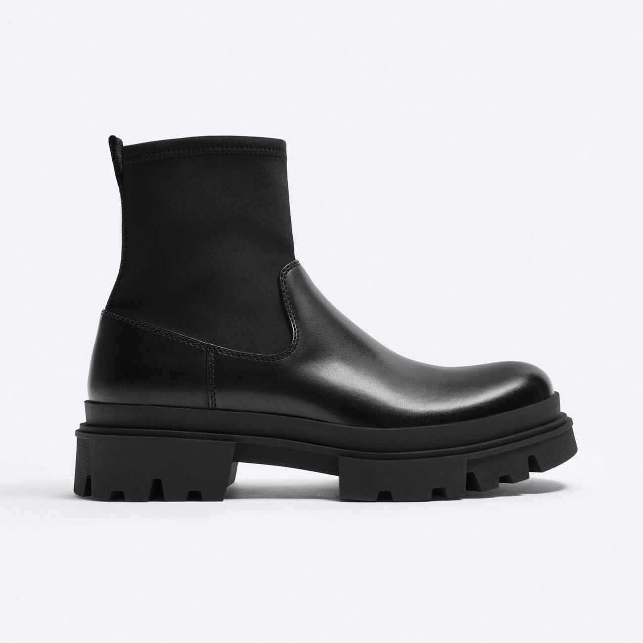 

Монохромные ботинки Zara With Track Sole, черный