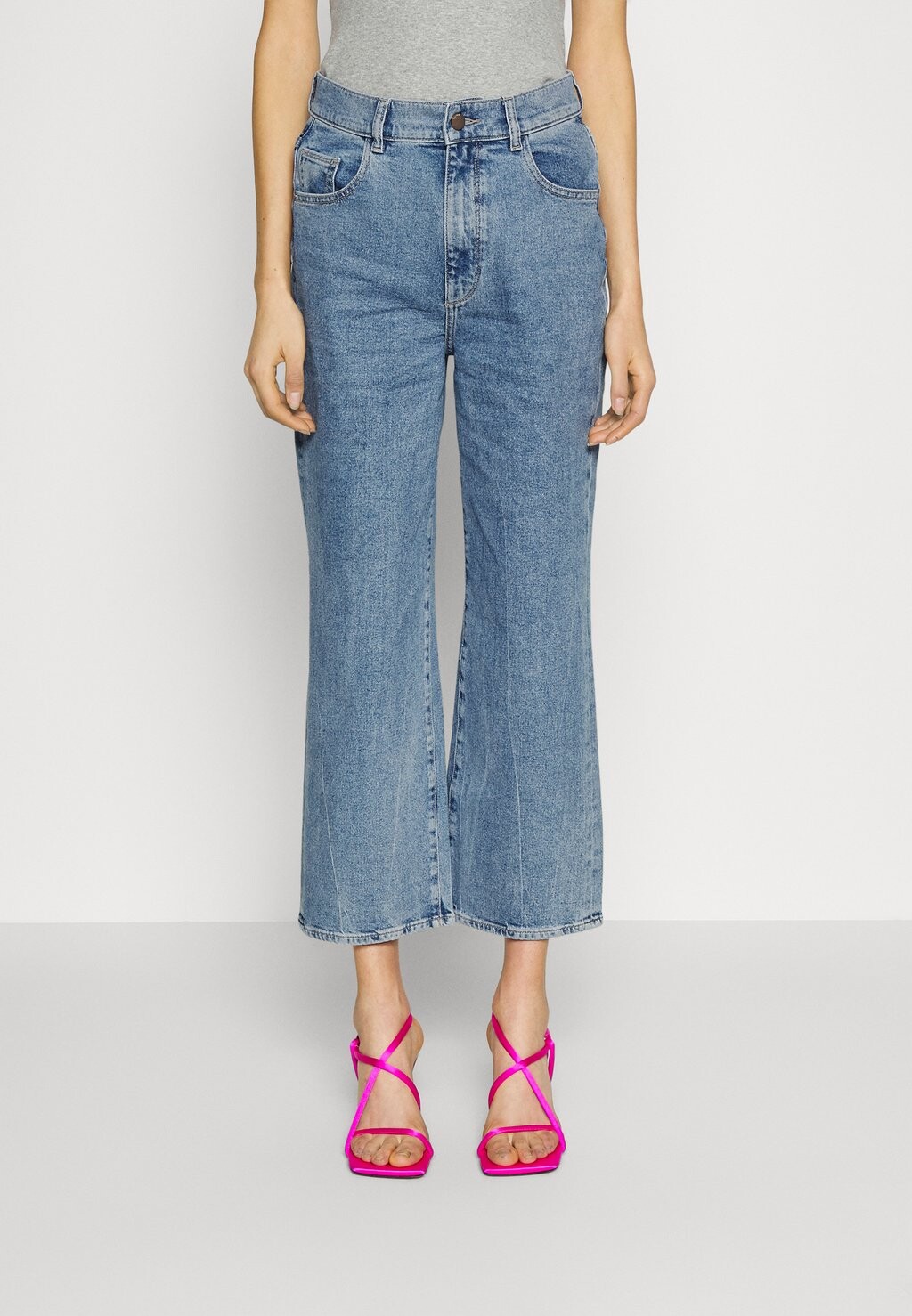 

Джинсы Bootcut DL1961, синий