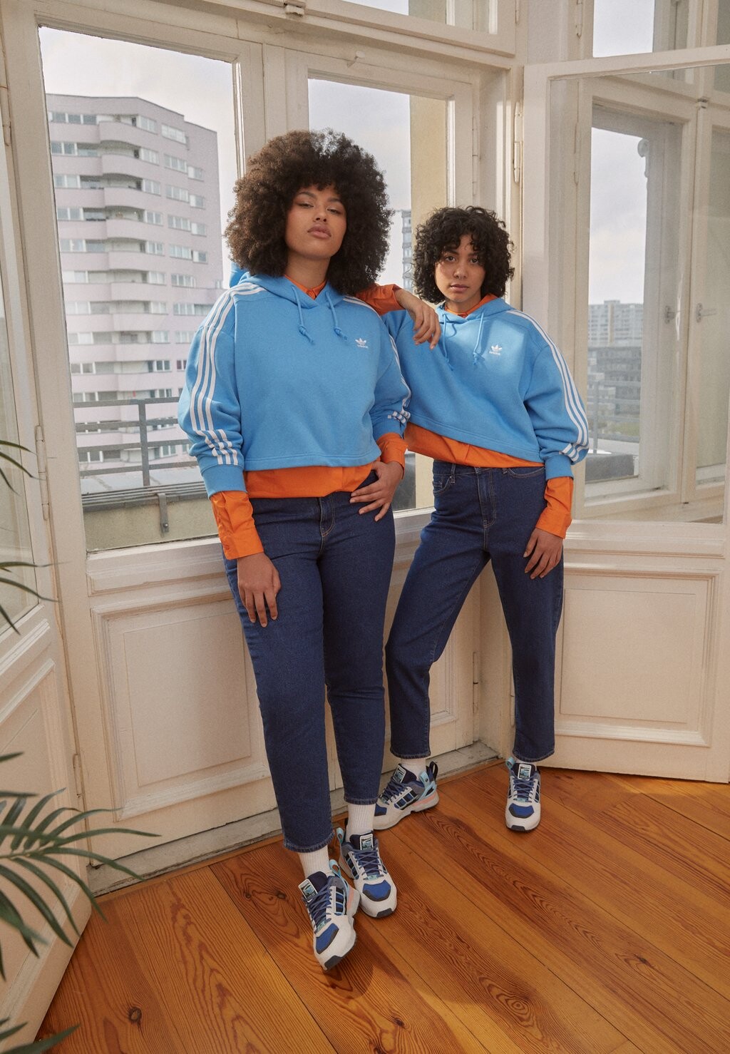 

Толстовка с капюшоном adidas Originals
