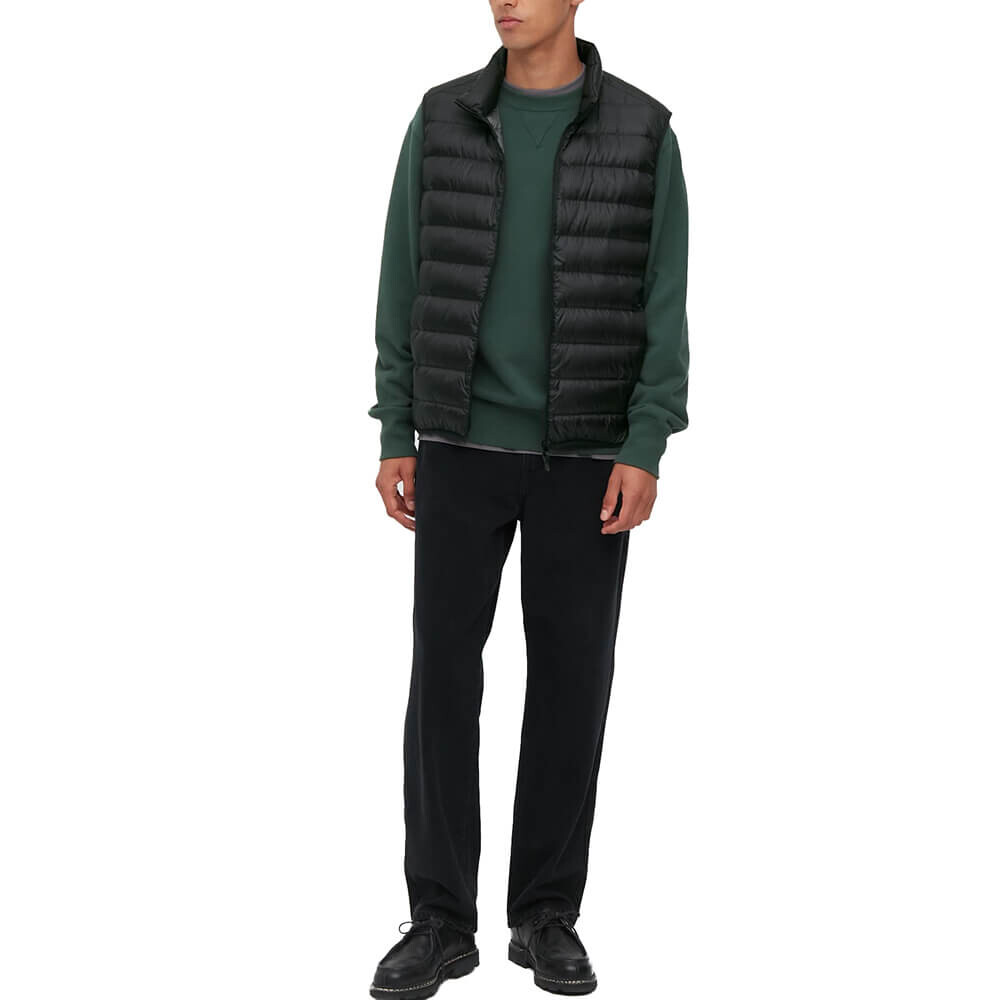 

Утепленный жилет Uniqlo Ultra Light Down, черный