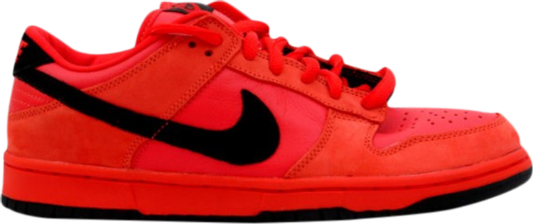 Nike dunk sale sb red