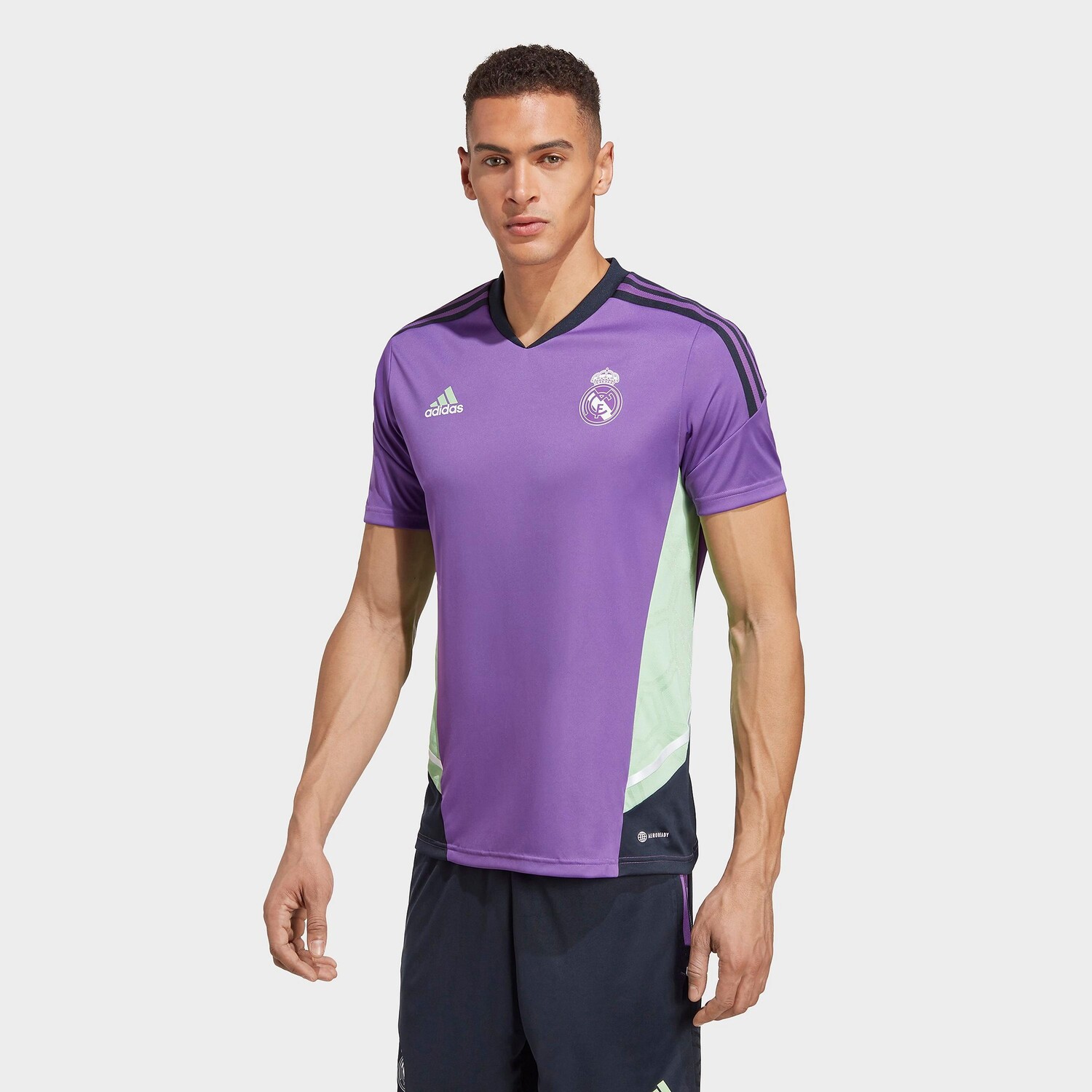 

Мужская футбольная майка Adidas Real Madrid Condivo 22 Training, фиолетовый