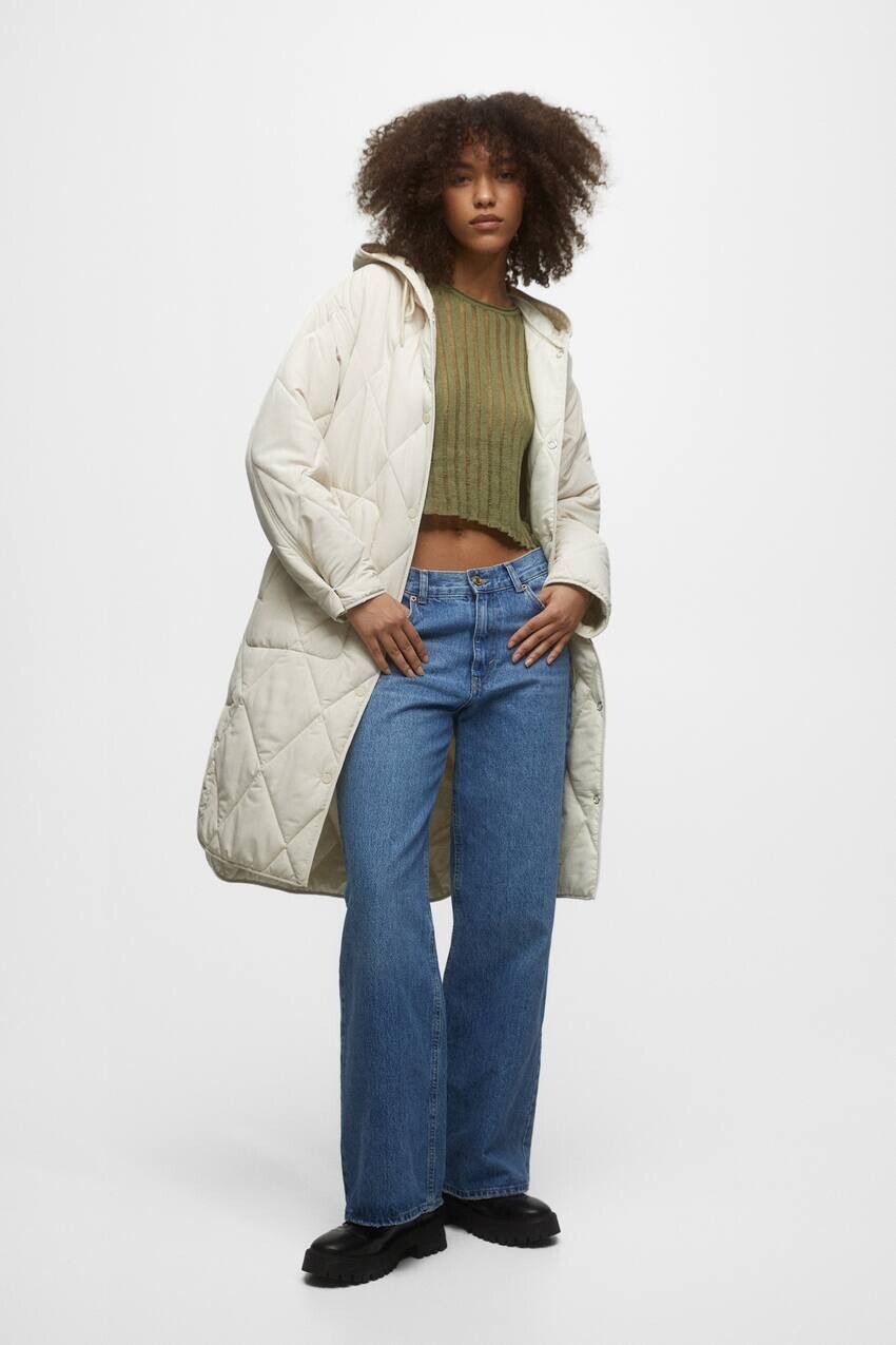 

Пуховик с капюшоном Pull&Bear, экрю