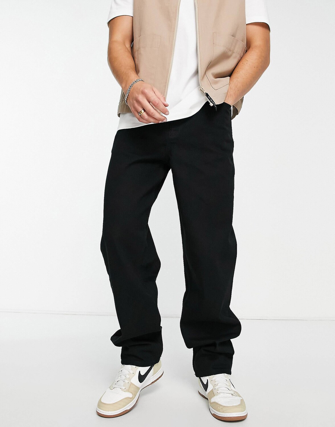 

Черные мешковатые джинсы ASOS DESIGN