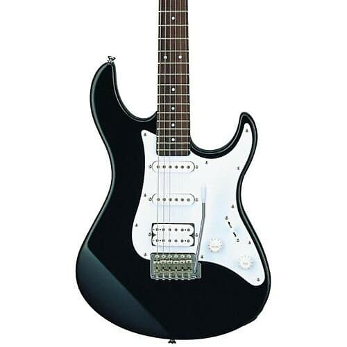 

ЭЛЕКТРИЧЕСКАЯ ГИТАРА YAMAHA - Черный PAC012 BLACK