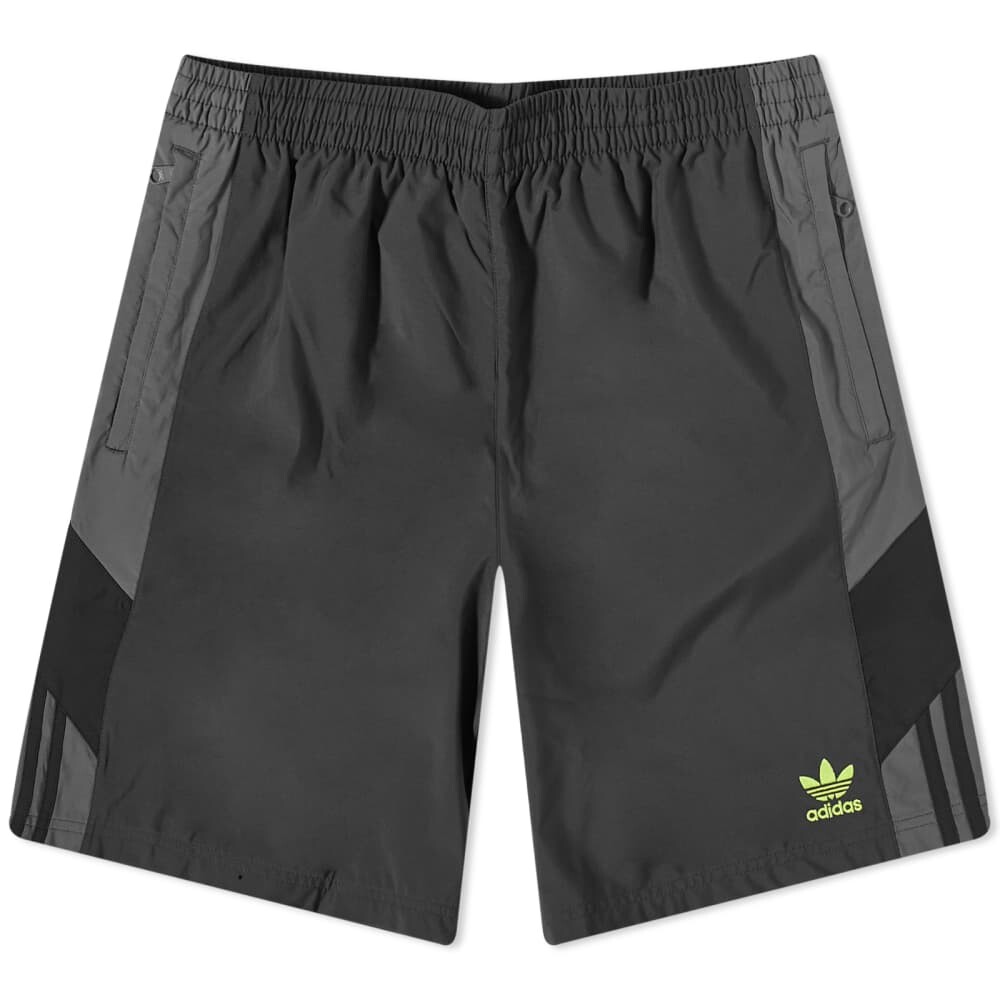 

Шорты Adidas Rekive Short