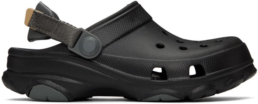 

Детские черные вездеходные сабо Crocs