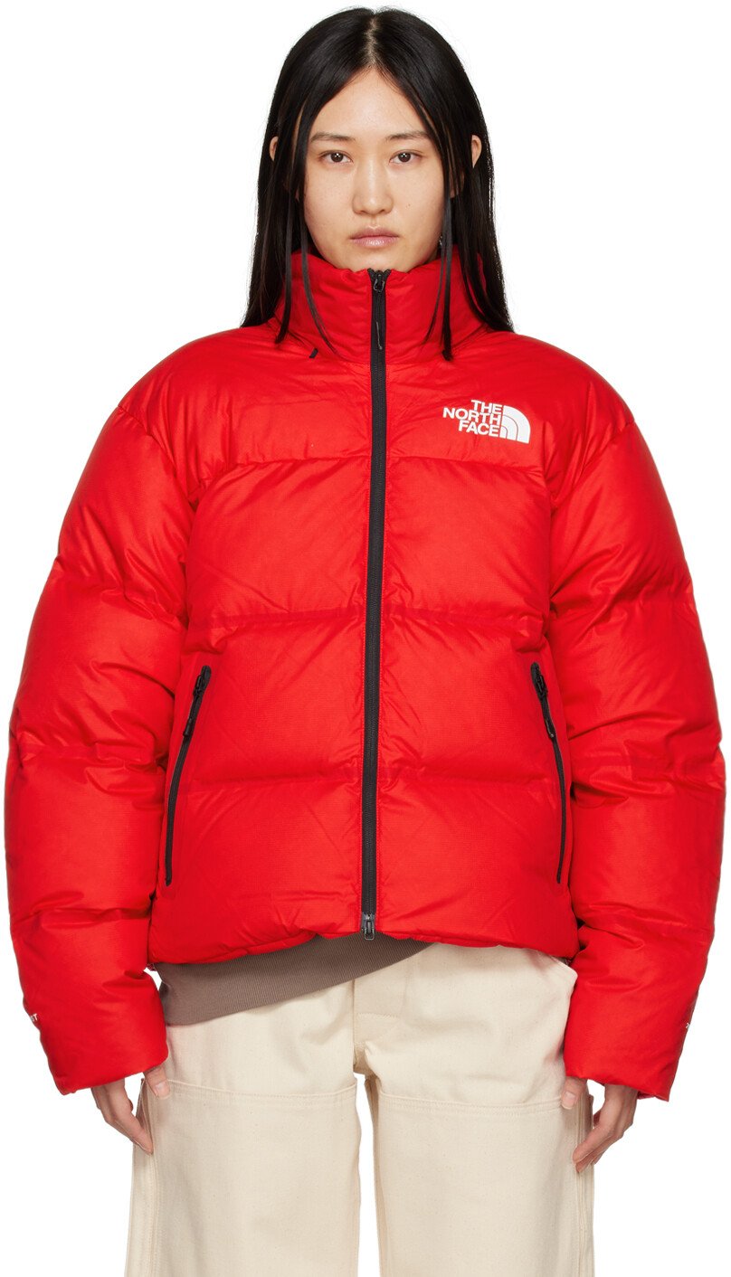 

Красный пуховик RMST Nuptse The North Face