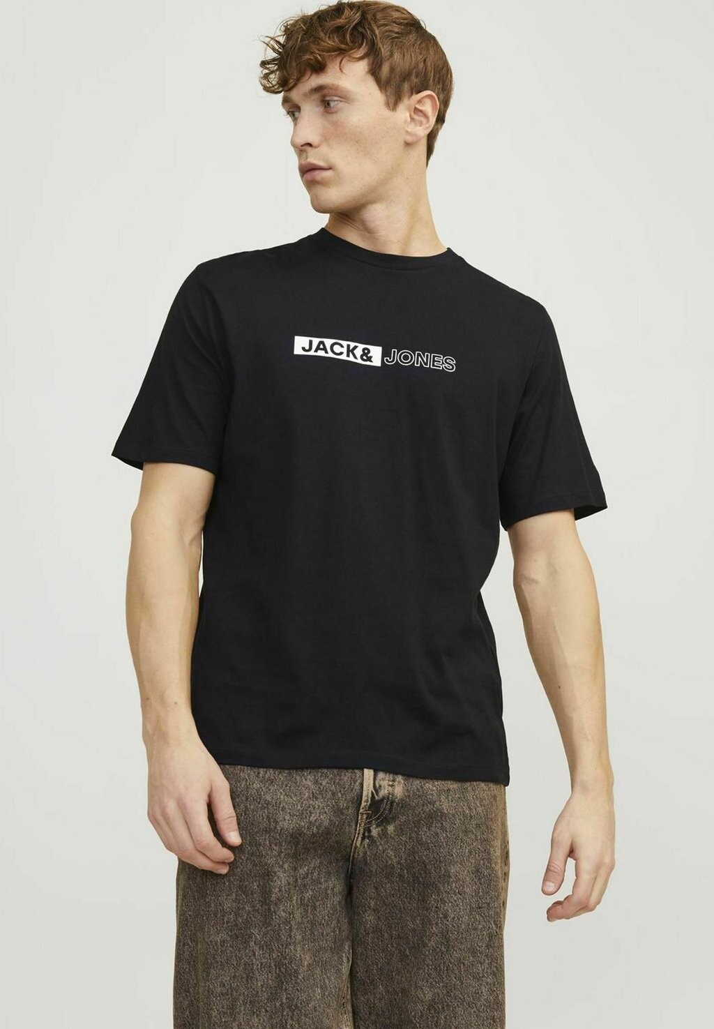 

Футболка с принтом RUNDHALS Jack & Jones, цвет black