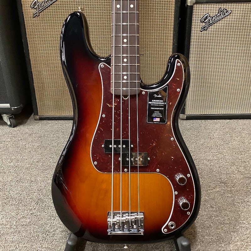 

2022 Fender American Professional II Precision Bass, трехцветный солнечный луч American Professional II Precision Bass Three Tone Sunburst