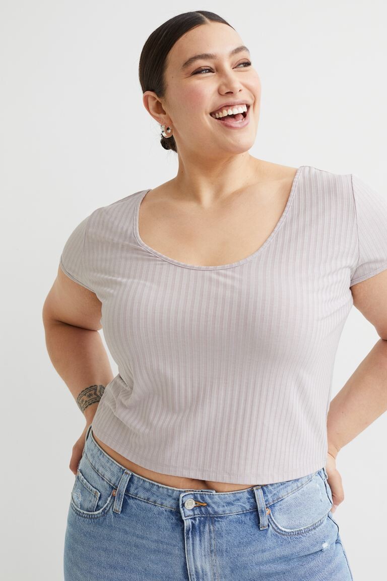 

H&M+ Приталенный топ из джерси, светло-фиолетовый