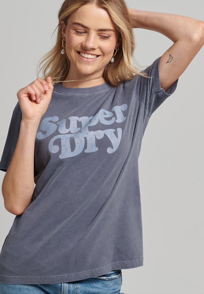 

Футболка с принтом Superdry