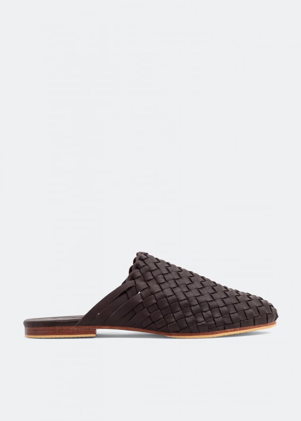 Слиперы CECILEHOB Handwoven leather slippers, коричневый цена и фото