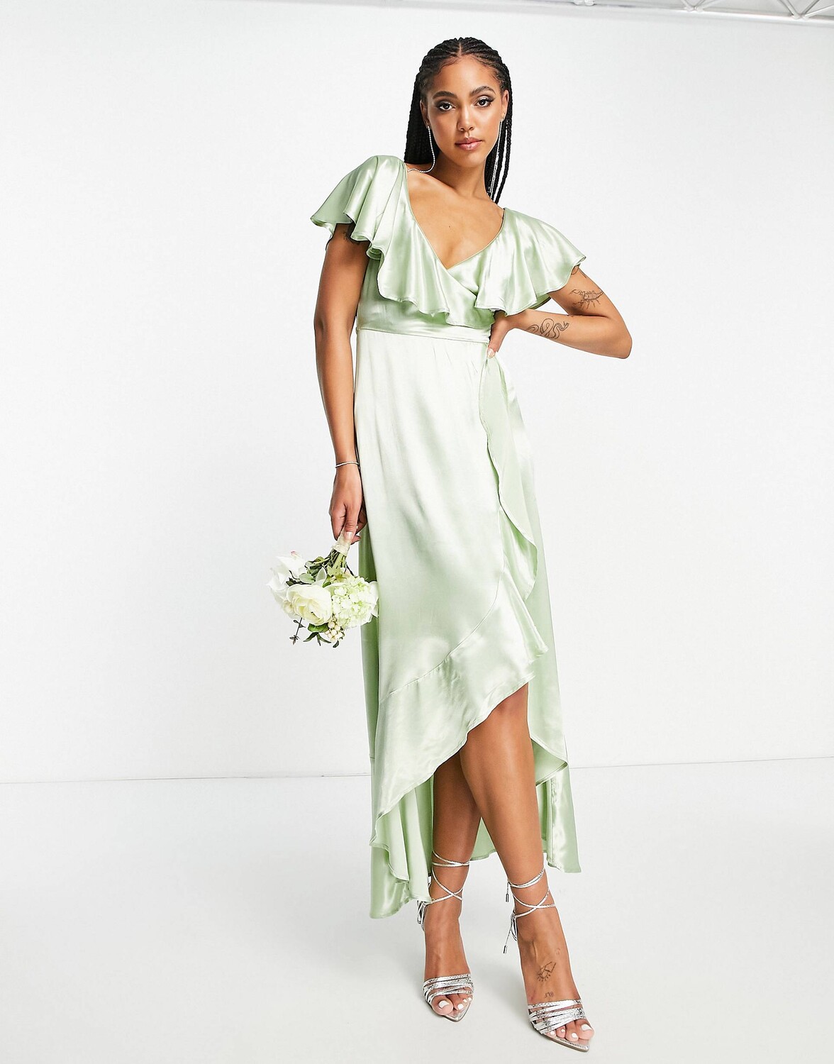 

Зеленое атласное платье с запахом и оборками Topshop bridesmaid