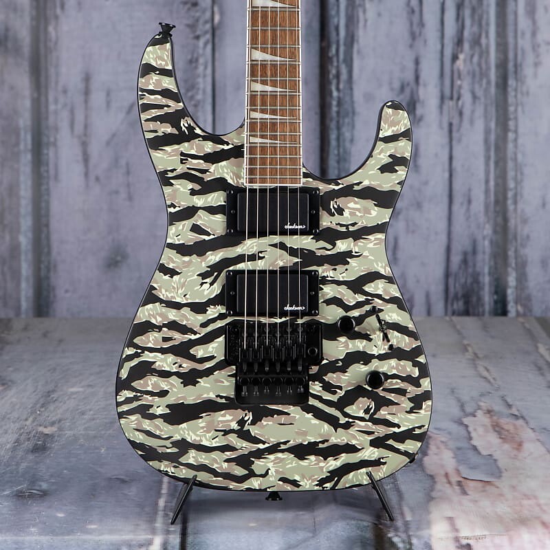 

Jackson X Series Soloist SLX DX Camo, Tiger Jungle Camo