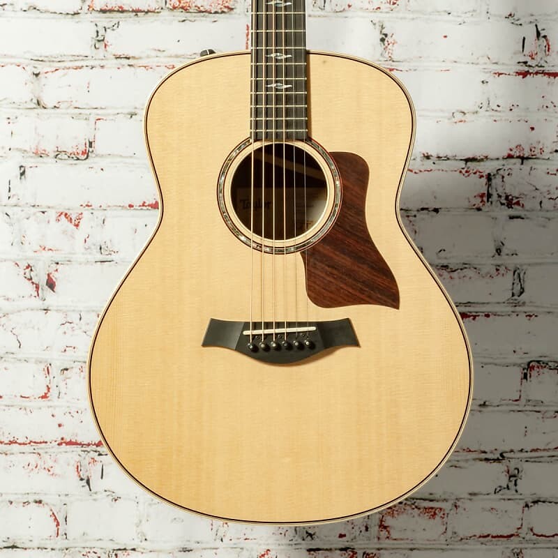 

Электроакустическая гитара Taylor GT 811E Grand Theatre Natural x2009 Taylor GT 811E Grand Theater -Electric Guitar x2009