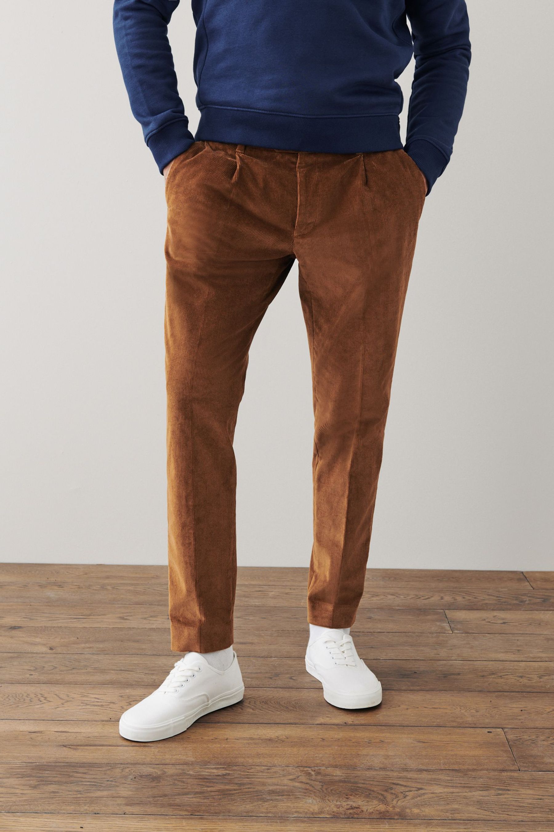Деловые вельветовые брюки со складками Next, коричневый