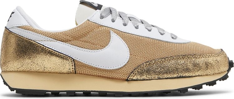 Nike on sale daybreak gold