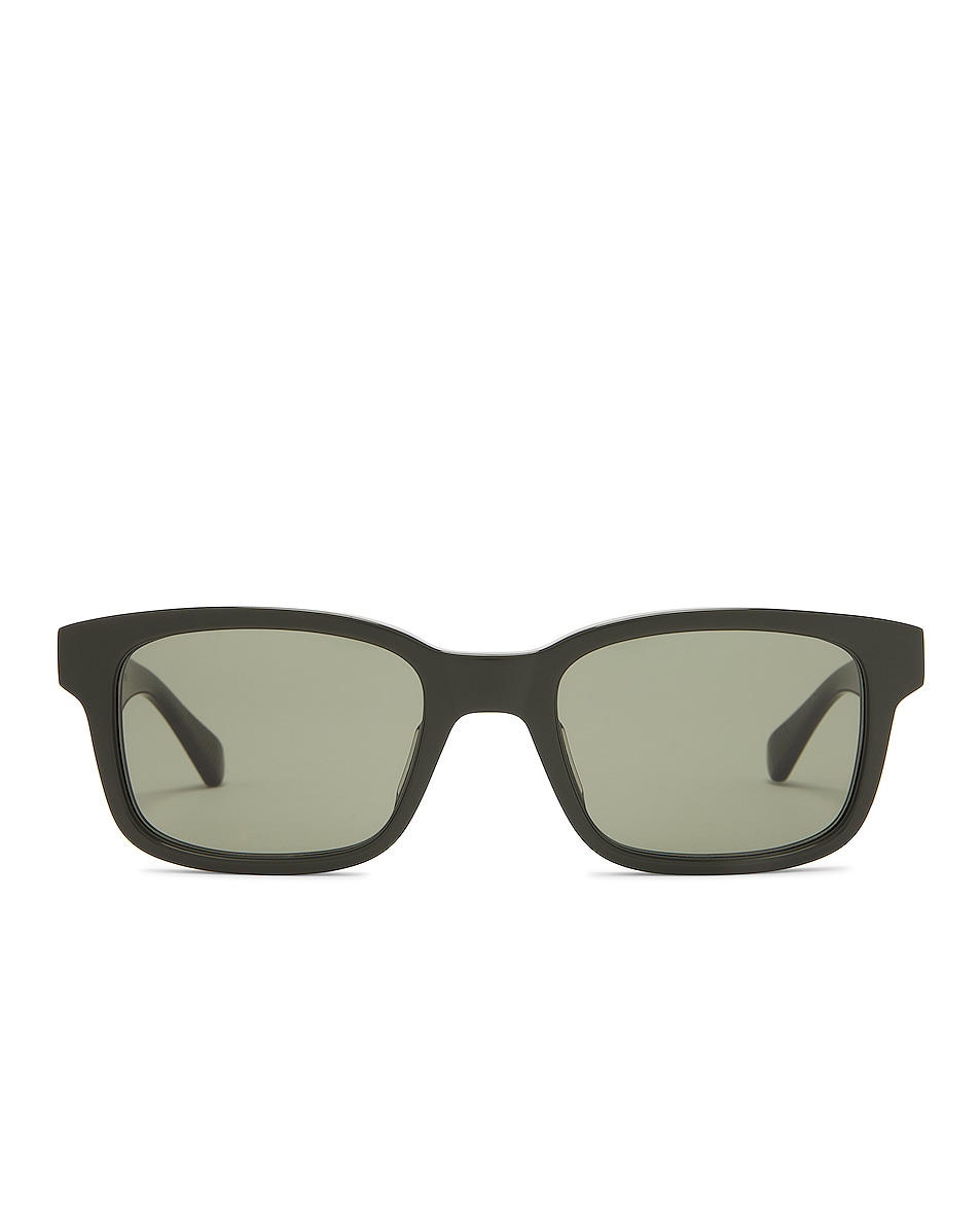 цена Солнцезащитные очки Bottega Veneta BV1146S, цвет Shiny Solid Military Green & Solid Green