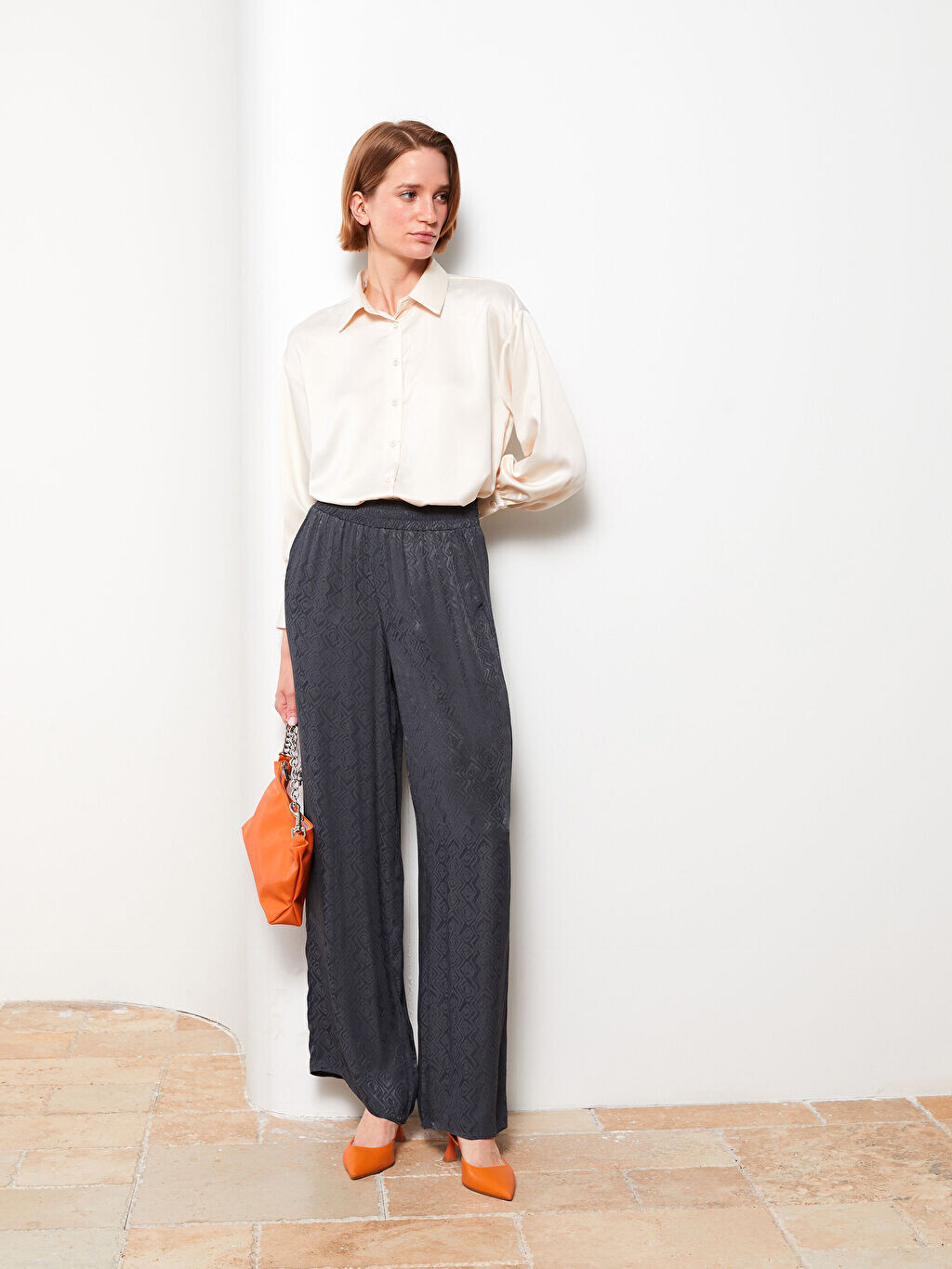 

Женские брюки из вискозы с эластичным поясом и удобным узором LCW Modest