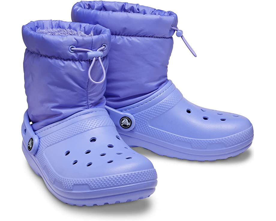 цена Ботинки Classic Lined Neo Puff Boot Crocs, фиолетовый