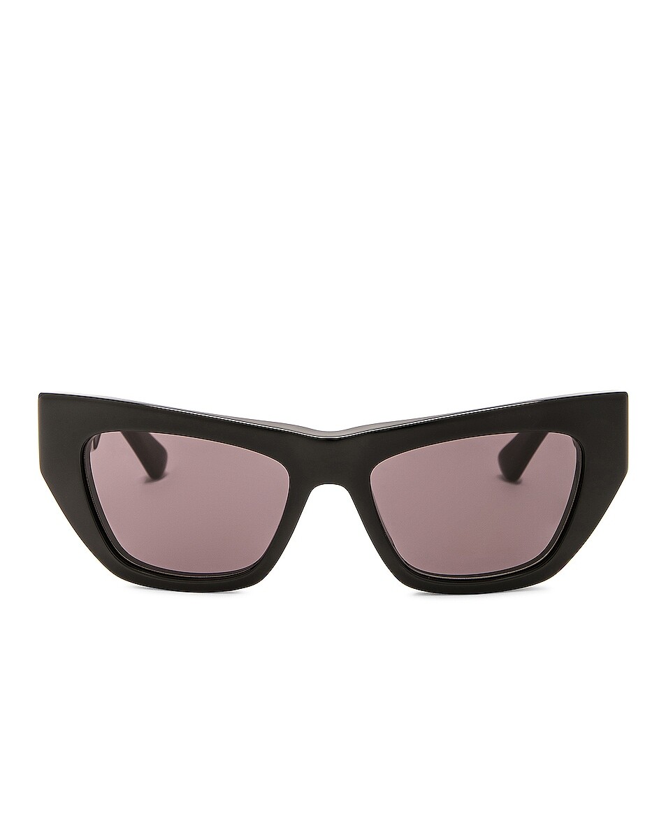

Солнцезащитные очки Bottega Veneta Acetate Cat Eye, цвет Shiny Black