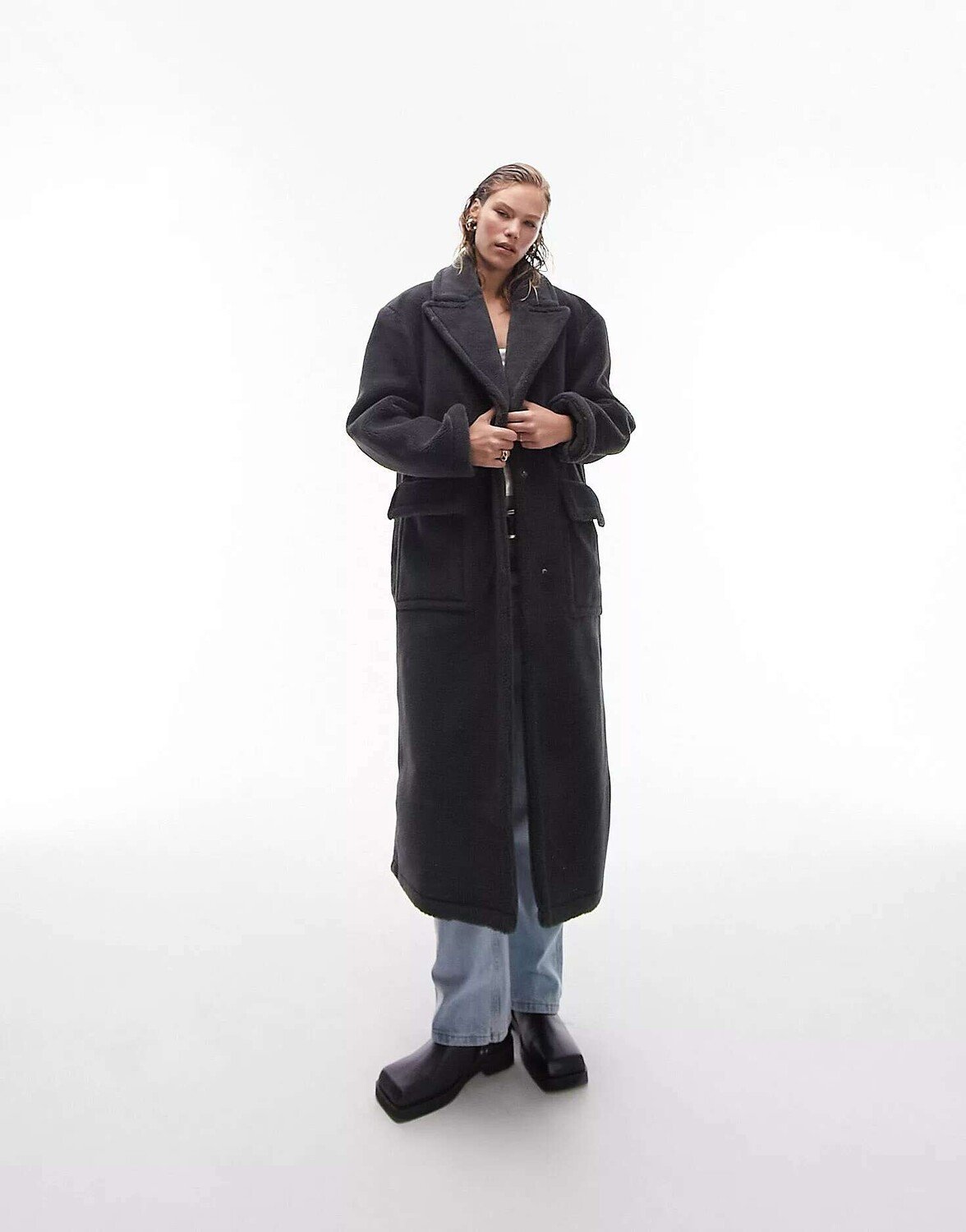 

Темно-угольное длинное пальто Topshop